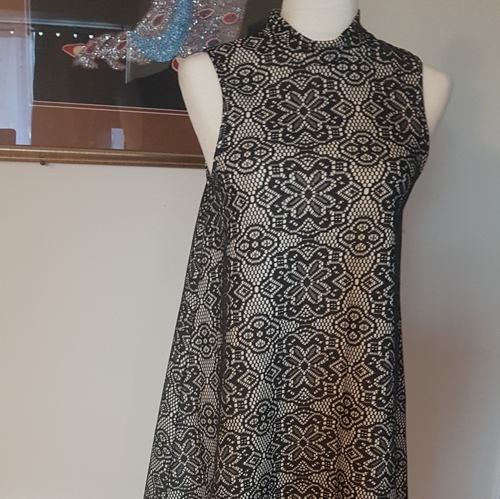 Beautiful mock Dress - Picture 1 of 3